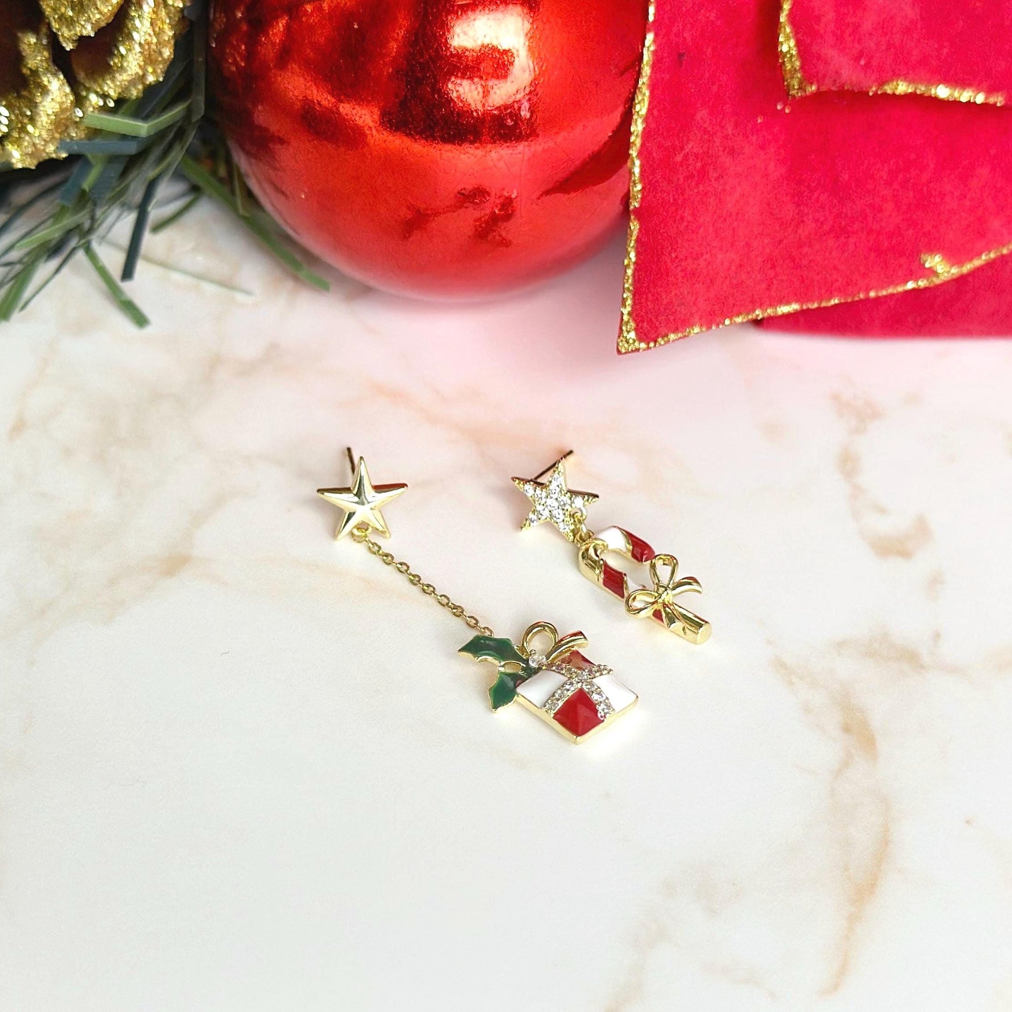 Mismatched Christmas Earrings, Christmas Gift, Candy Cane Dangle Earring, Christmas Party, Stocking Stuffers, Christmas jewelry Gift for Her