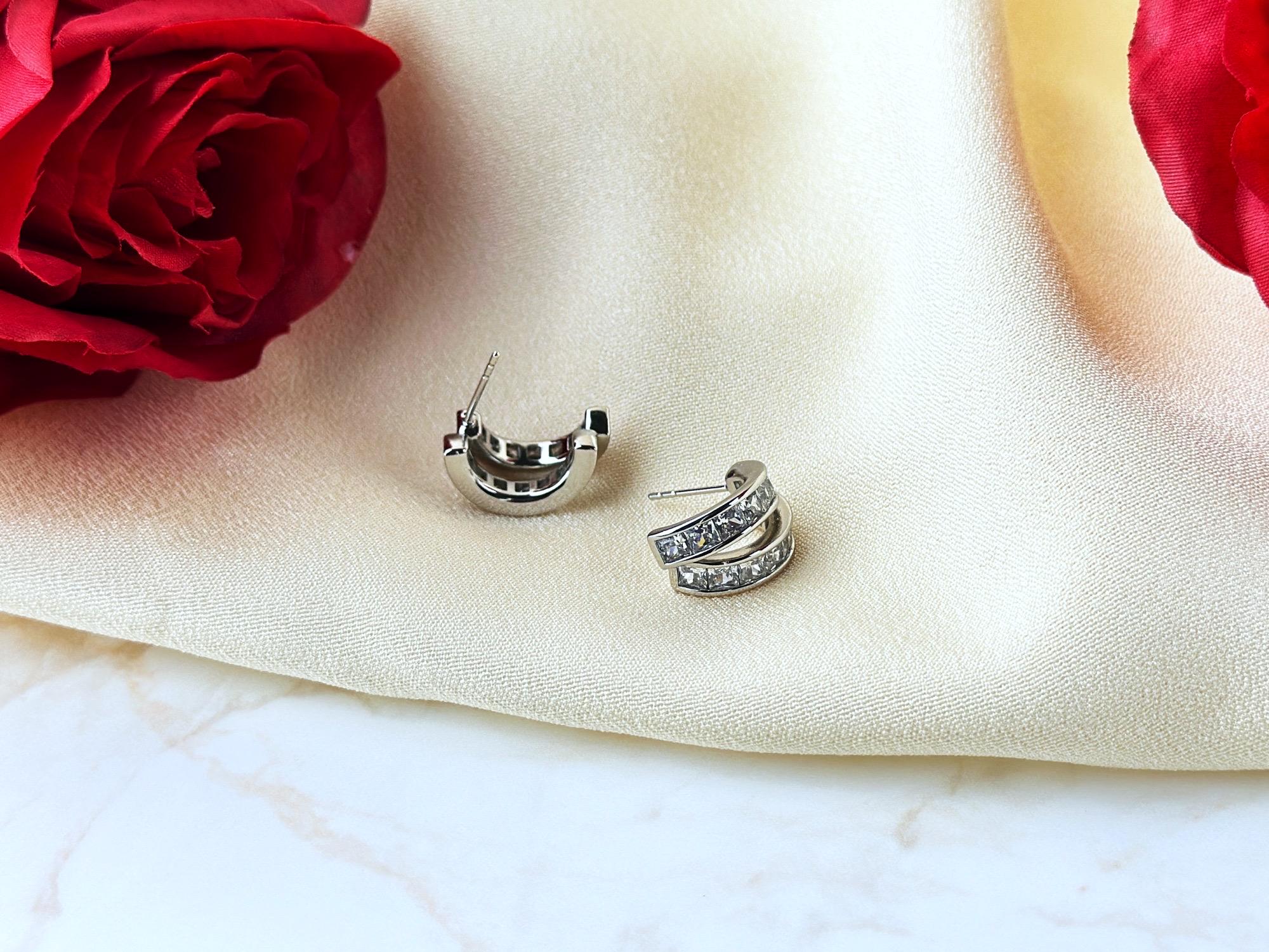 Dainty flower Stud Earring with CZ Diamond for Teen, Minimalist Earring for Women, Perfect Jewelry Gift for Girlfriend, Custom Message Card - 2nd Image